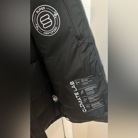 Aritzia Super Puff Satin Flex Black XS *NWOT* - Picture 8 of 10